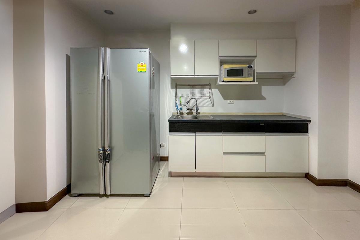 For RentCondoRatchathewi,Phayathai : Chic luxury 2-bedroom in the heart of Ratchathewi!
Supalai Premier 105 sq.m. only 38,000 THB/month