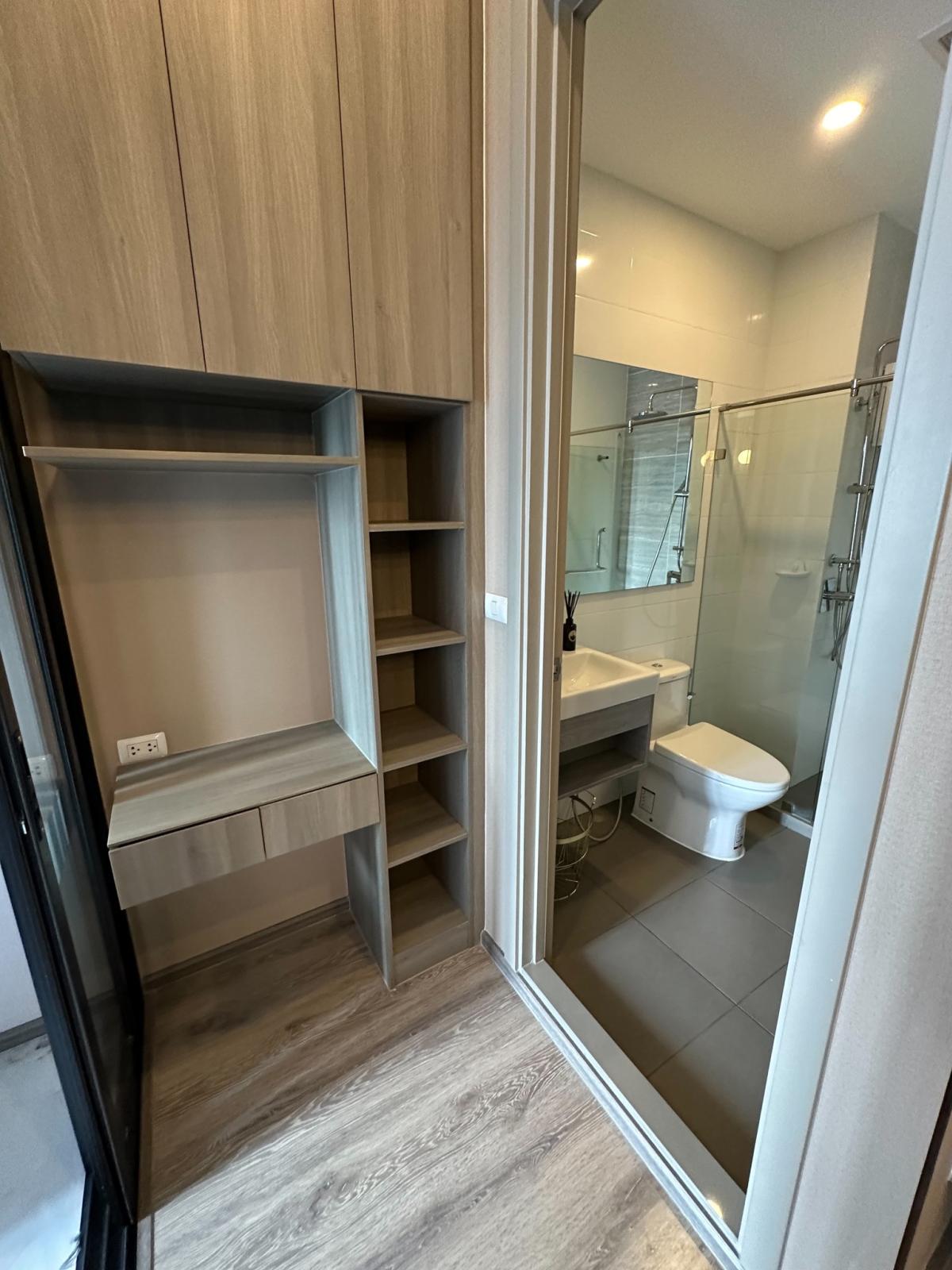 ให้เช่าทาวน์โฮมปทุมธานี รังสิต ธรรมศาสตร์ : 07/03/2026, เช่า KnightsBridge Prime Onnut 1 ห้องนอน ใจกลางอ่อนนุช! 
ใกล้ BTS, Big C, Habito Mall ราคา 25,000 บาท/เดือน!