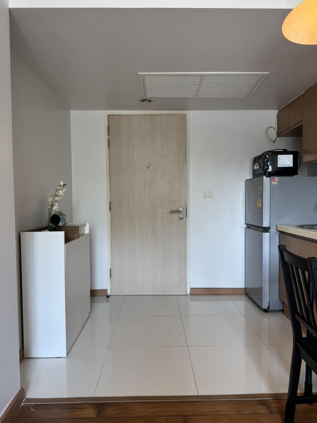 ให้เช่าคอนโดสีลม ศาลาแดง บางรัก : 07/03/2026, เช่าคอนโด Focus on Saladaeng 1 ห้องนอน ใจกลางสีลม 
ใกล้ BTS/MRT ศาลาแดง ราคาเพียง 18,000 บาท/เดือน!