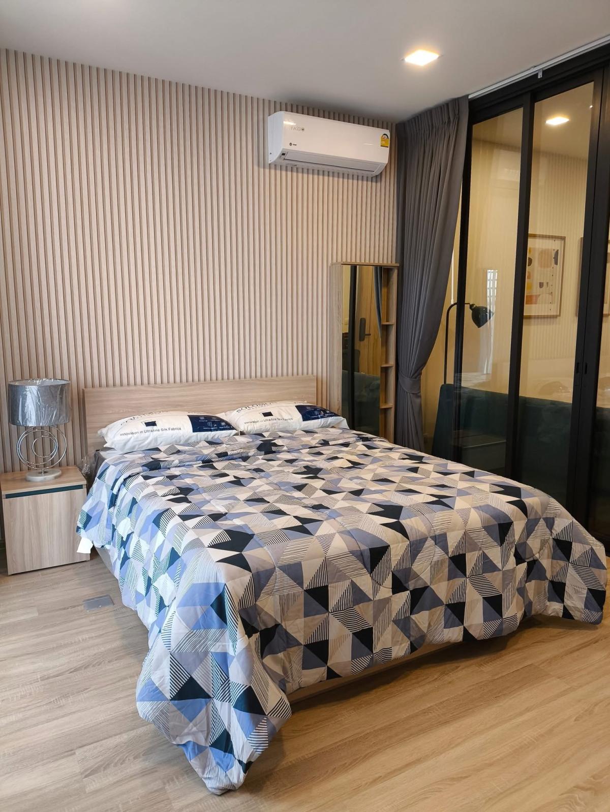 For RentCondoRatchathewi,Phayathai : Condo XT Phayathai 1 bedroom in the city center near BTS/MRT
Rent for only 27,000 baht/month with complete facilities!