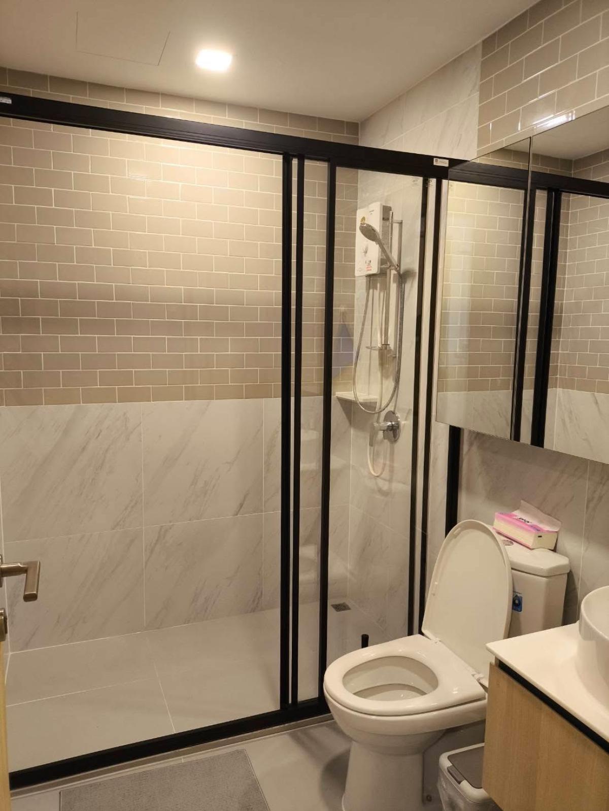 For RentCondoRatchathewi,Phayathai : Condo XT Phayathai 1 bedroom in the city center near BTS/MRT
Rent for only 27,000 baht/month with complete facilities!