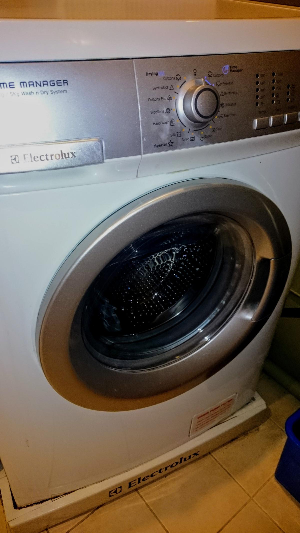 ให้เช่าคอนโดสุขุมวิท อโศก ทองหล่อ : 03/04/2026, หรูใจกลางพร้อมพงษ์! 2 ห้องนอน 3 ห้องน้ำ 105 ตร.ม. 
เช่า 75,000.- ฟิตเนส สระว่ายน้ำ พร้อมสิ่งอำนวยความสะดวกครบ! 0642748883