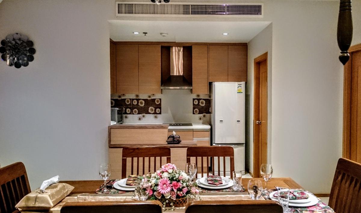 ให้เช่าคอนโดสุขุมวิท อโศก ทองหล่อ : 03/04/2026, หรูใจกลางพร้อมพงษ์! 2 ห้องนอน 3 ห้องน้ำ 105 ตร.ม. 
เช่า 75,000.- ฟิตเนส สระว่ายน้ำ พร้อมสิ่งอำนวยความสะดวกครบ! 0642748883