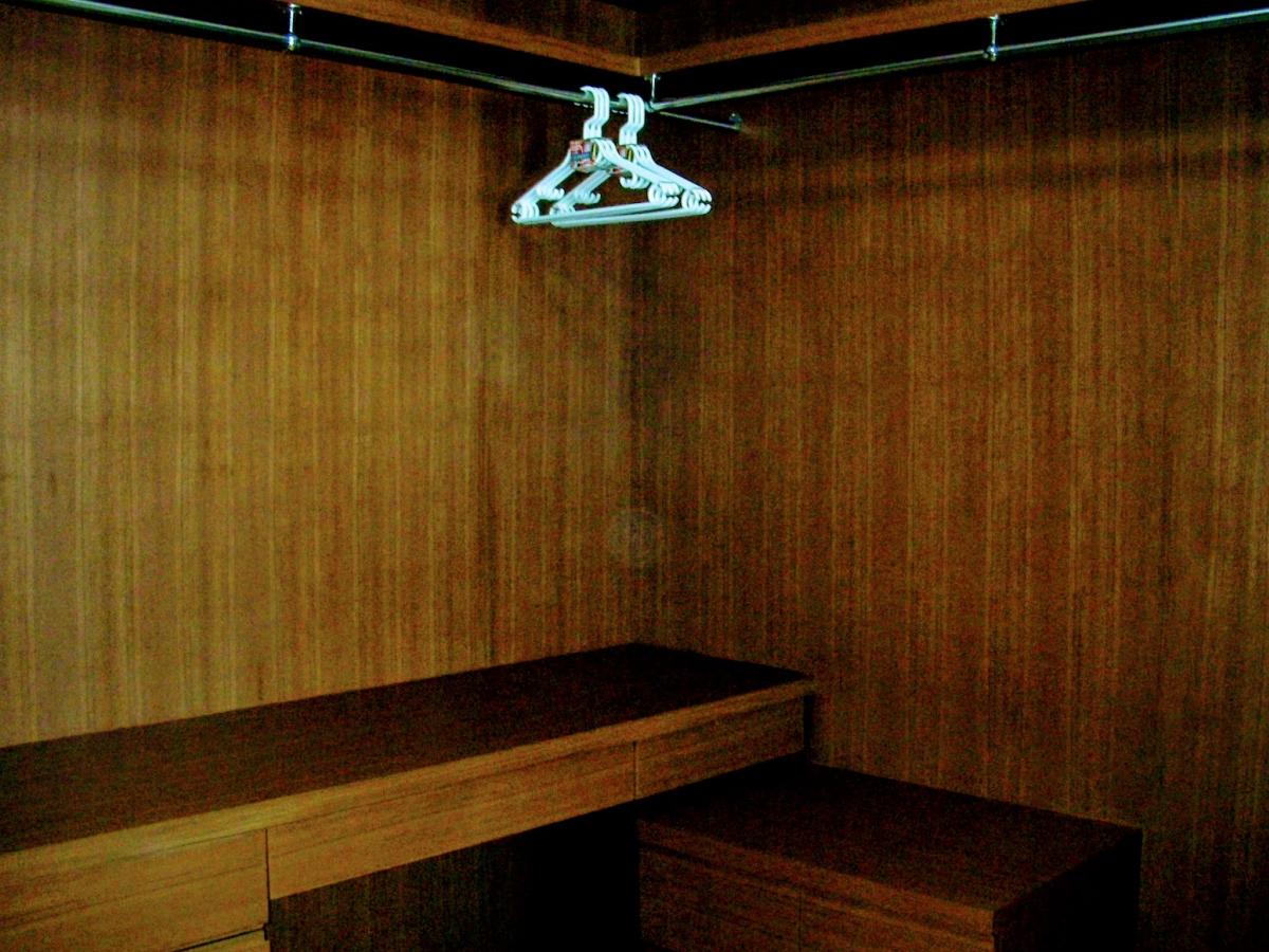 ให้เช่าคอนโดสุขุมวิท อโศก ทองหล่อ : 03/04/2026, หรูใจกลางพร้อมพงษ์! 2 ห้องนอน 3 ห้องน้ำ 105 ตร.ม. 
เช่า 75,000.- ฟิตเนส สระว่ายน้ำ พร้อมสิ่งอำนวยความสะดวกครบ! 0642748883