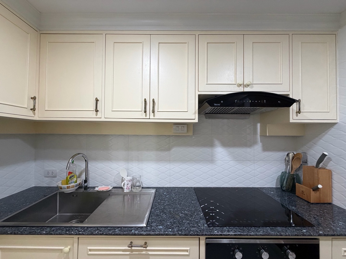 ขายคอนโดพัฒนาการ ศรีนครินทร์ : ฟลอร่าวิลล์ พัฒนาการ คอนโดห้องมุม 122 ตร.ม. ราคาไม่ถึง 6 ล้าน ในกรุงเทพ…ยังมีอยู่จริง