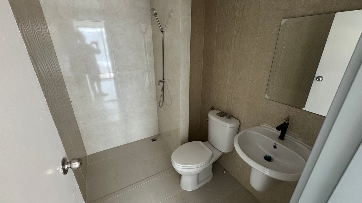 ให้เช่าคอนโดแจ้งวัฒนะ เมืองทอง : ให้เช่าคอนโด พร้อมเข้าอยู่ทันที The Midtown Chaengwattana 30 ตรม. เฟอร์+เครื่องใช้ไฟฟ้าเลือกได้ Line @bzprOperty