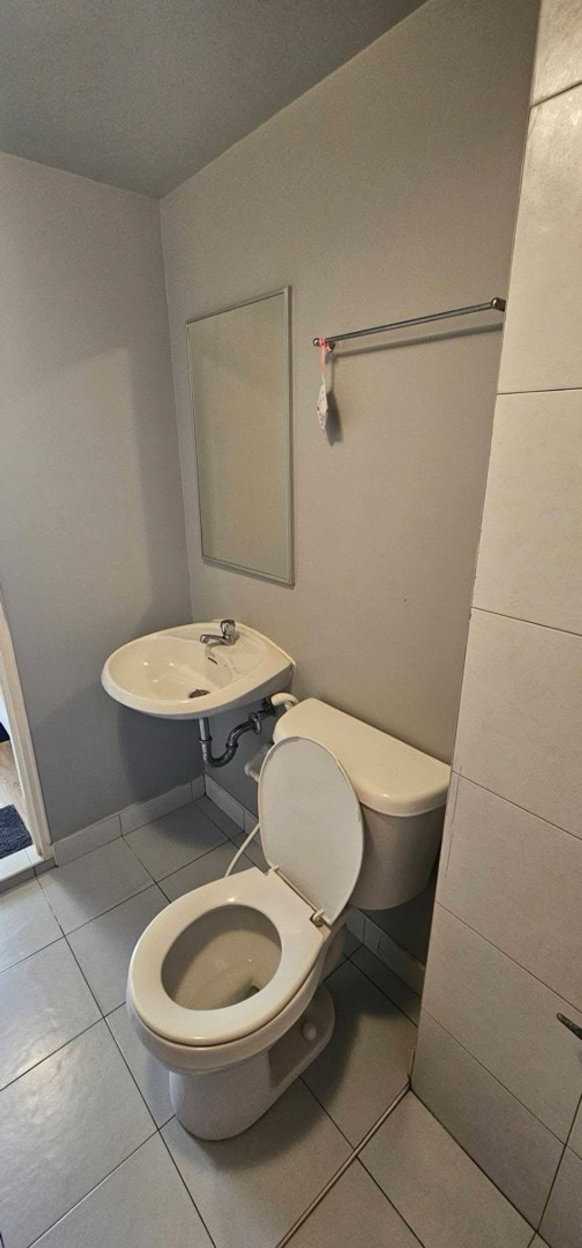 For RentCondoLadkrabang, Suwannaphum Airport : For rent: Lumpini Condo Town Romklao-Suvarnabhumi.