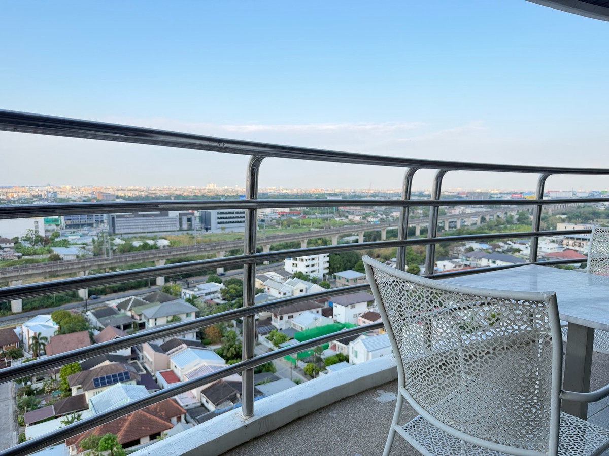 ขายคอนโดพัฒนาการ ศรีนครินทร์ : ฟลอร่าวิลล์ พัฒนาการ คอนโดห้องมุม 122 ตร.ม. ราคาไม่ถึง 6 ล้าน ในกรุงเทพ…ยังมีอยู่จริง