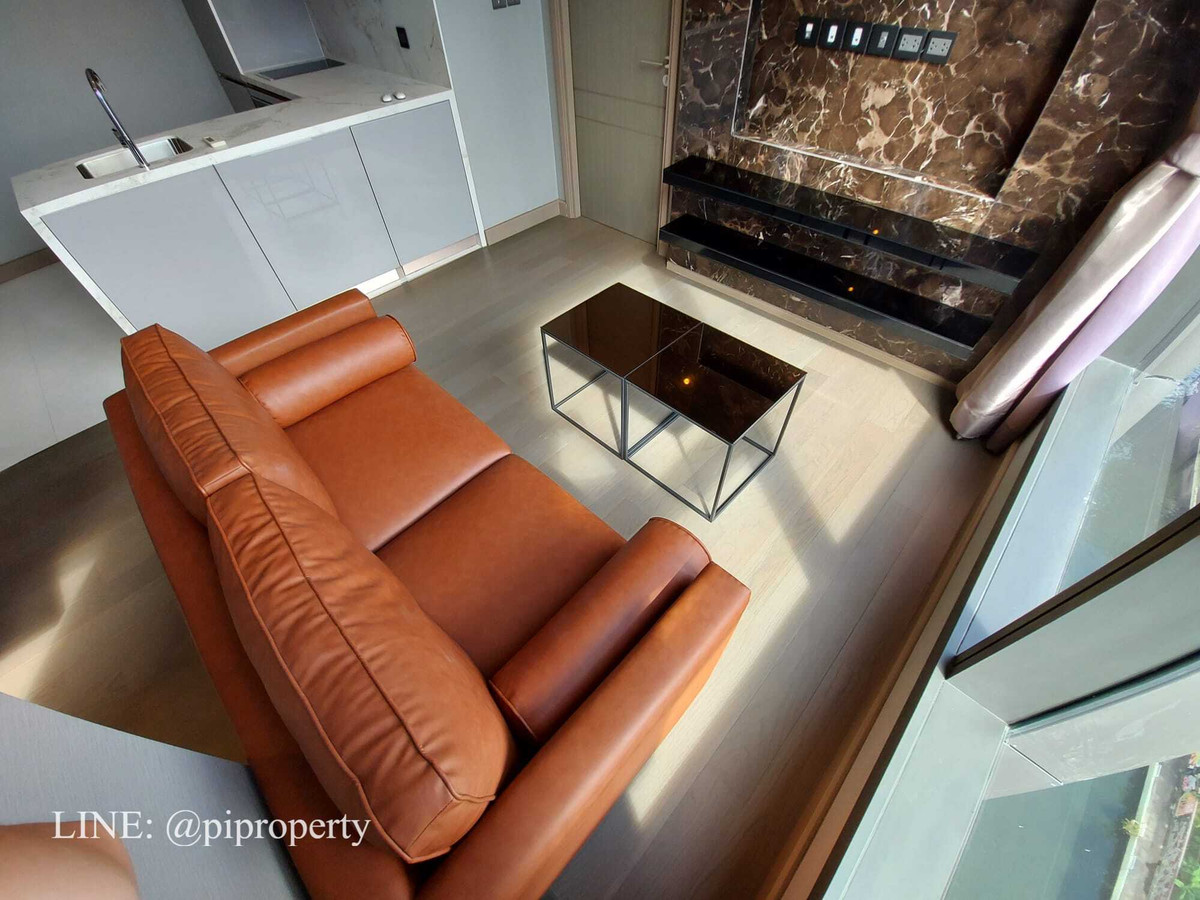 ขายคอนโดพระราม 9 เพชรบุรีตัดใหม่ RCA : ขายห้องชุด 1 ห้องนอนวิวสวย ในโครงการ THE ESSE at SINGHA COMPLEX สถานีรถไฟฟ้า MRT เพชรบุรี 0 เมตร ย่านอ่าวสเก - พระราม 9