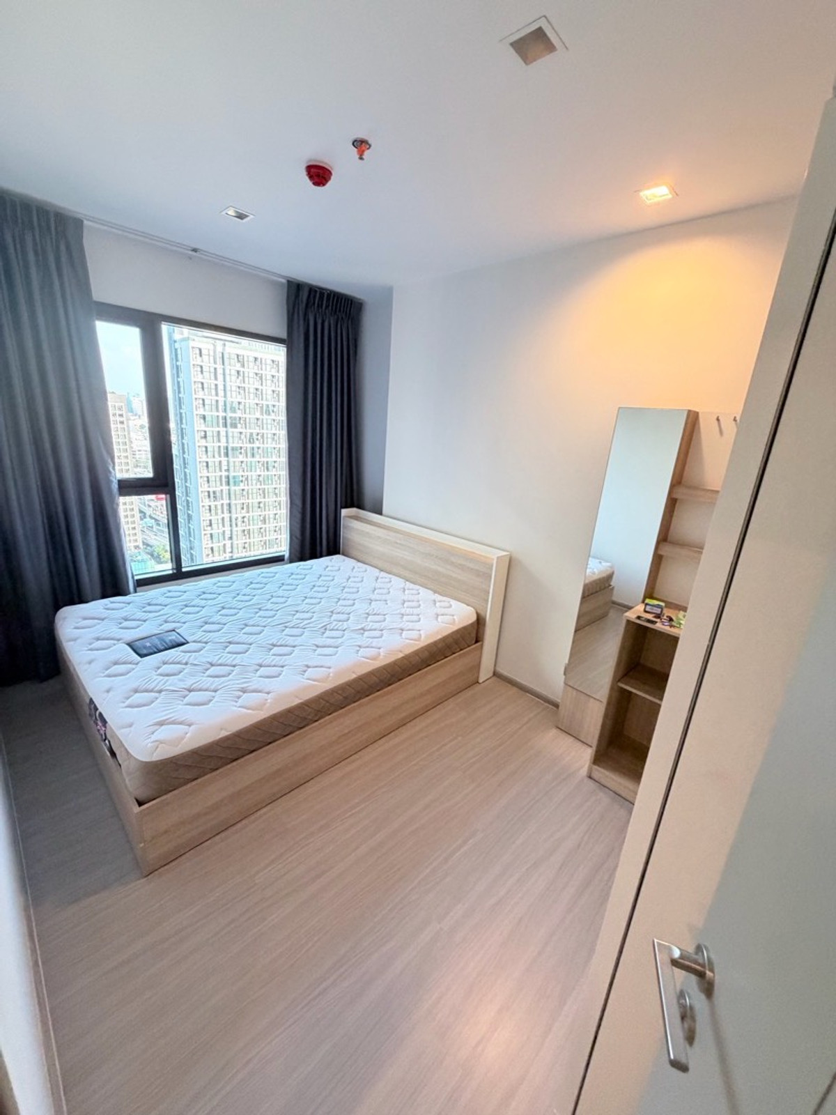 ให้เช่าคอนโดพระราม 9 เพชรบุรีตัดใหม่ RCA : Life Asoke Hype📌ด่วนพร้อมชม