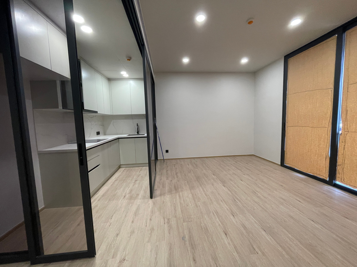 ขายคอนโดอารีย์ อนุสาวรีย์ : [ขายด่วน!] Penthouse ระดับ Rare Item ใจกลางอารีย์ @Aritier Ari | 99 ตร.ม. ที่จอดรถ 150% สัมผัสชีวิตเหนือระดับบนทำเลศักยภาพ "อารีย์สัมพันธ์ 7" ในราคาที่คุ้มค่าที่สุด!