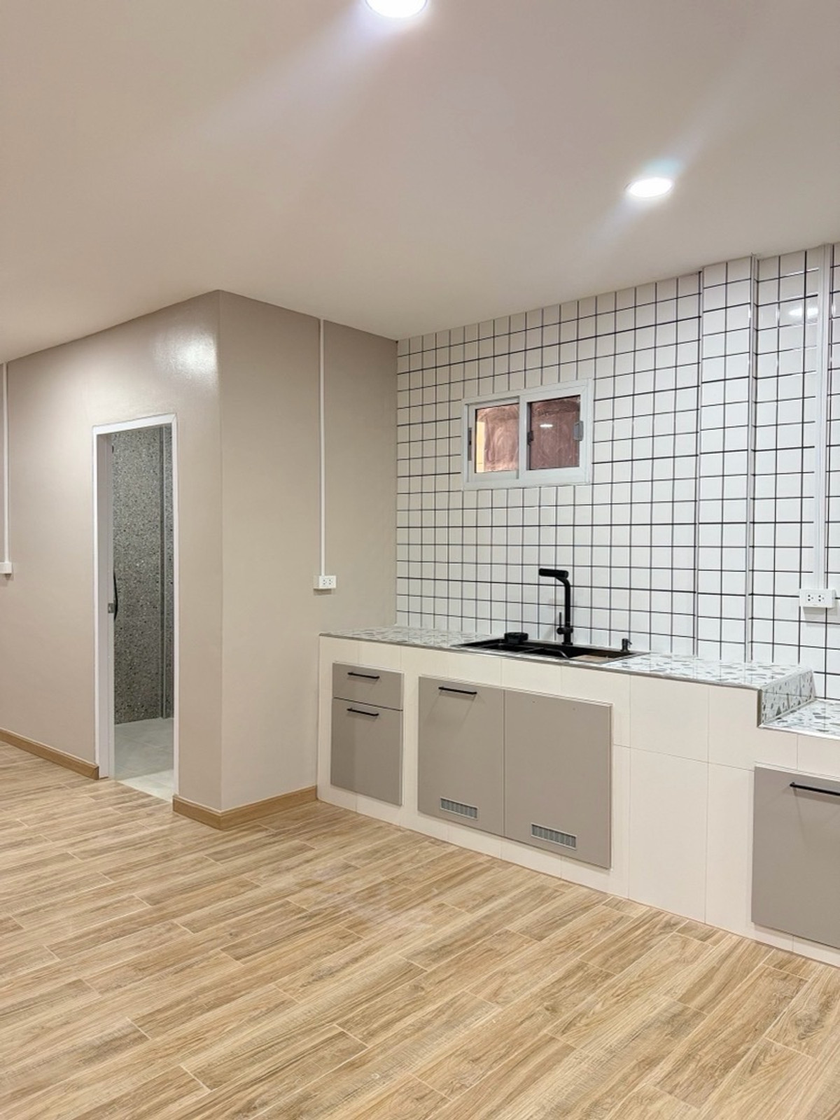 For SaleHousePathum Thani,Rangsit, Thammasat : Home Ladloomkeaw Soi wat Suwanjindaram