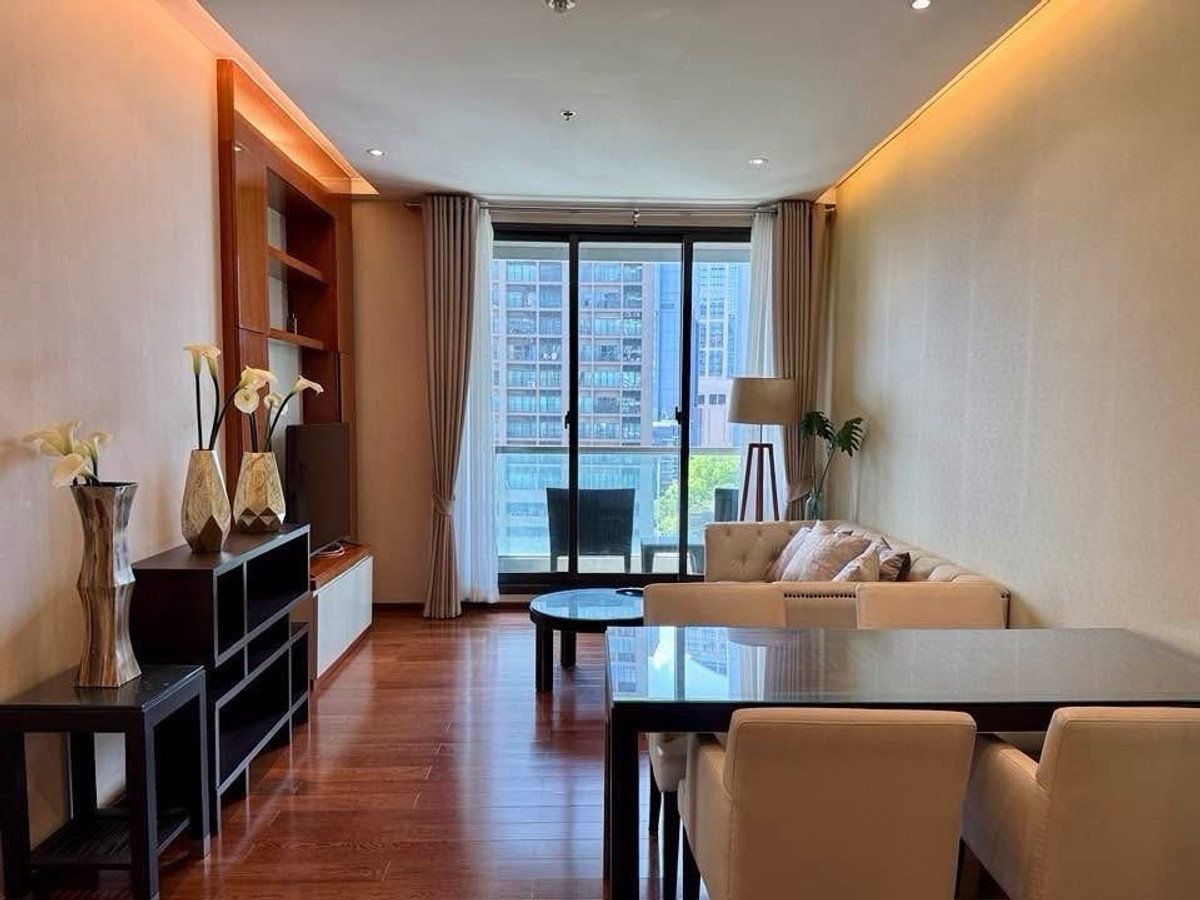 CondoSukhumvit, Asoke, Thonglor : 2 Bedroom Condo for Sale and Rent Near BTS Phrom Phong in Prime EmDistrict Area The Address 28