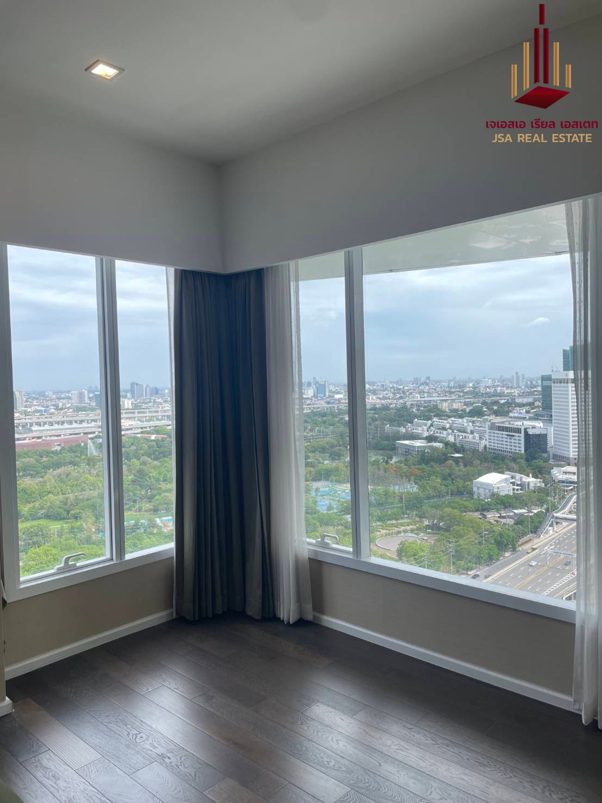 ขายคอนโดลาดพร้าว เซ็นทรัลลาดพร้าว : ✨ ขาย The Saint Residences ราคา 8.65 M ห้อง 2B/2B