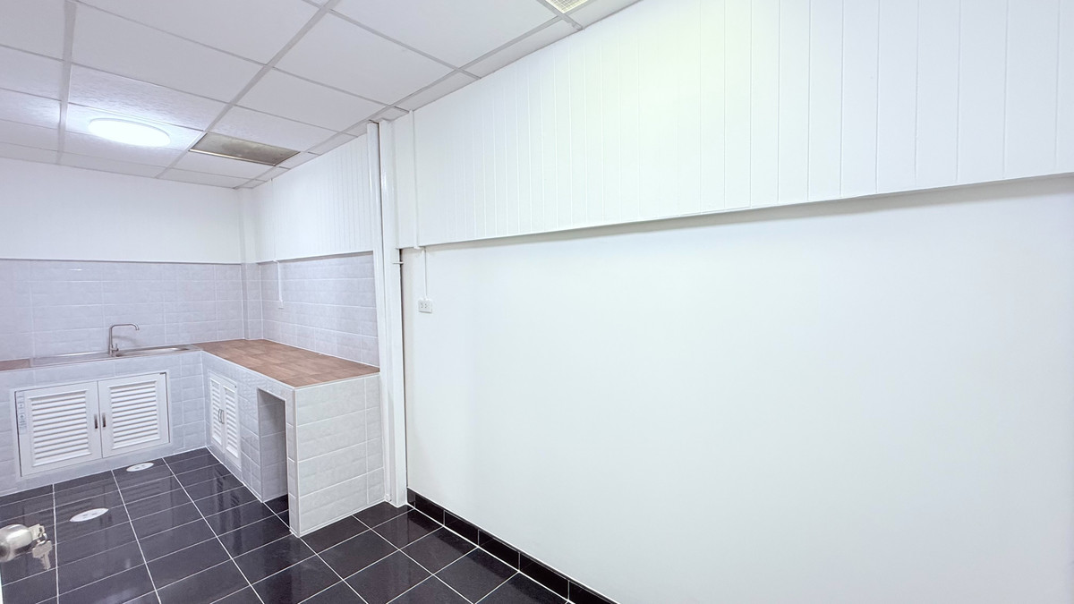 ขายทาวน์โฮมปทุมธานี รังสิต ธรรมศาสตร์ : ขายทาวน์เฮาส์ 2 ชั้น หมู่บ้านพฤกษา 64/2 คลอง 3 แต่งสวย Minimal