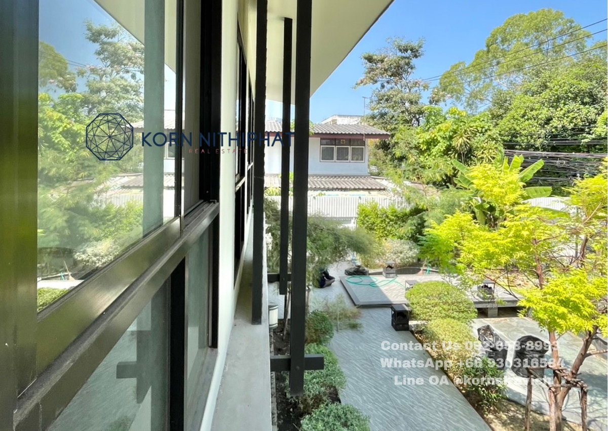 For RentHome OfficeSukhumvit, Asoke, Thonglor : HOME OFFICE Pridi Banomyong - Ekkamai Sukhumvit has both storefronts, residences, and company offices.