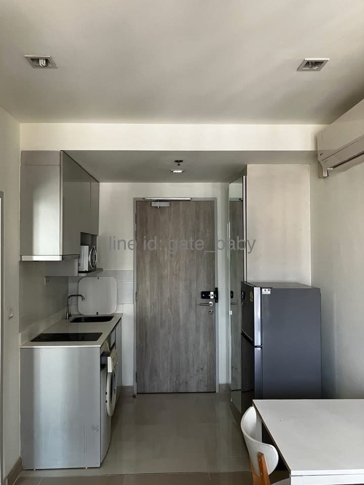 ให้เช่าคอนโดพระราม 9 เพชรบุรีตัดใหม่ RCA : 🏢 ให้เช่า Ideo Mobi Rama 9 (ไอดีโอ โมบิ พระราม 9)
✨ ห้องสวย พร้อมเข้าอยู่ ทำเลดีมาก

🚆 ใกล้ MRT พระราม 9 เพียง 2 นาที

💰 ค่าเช่า 16,500 บาท / เดือ