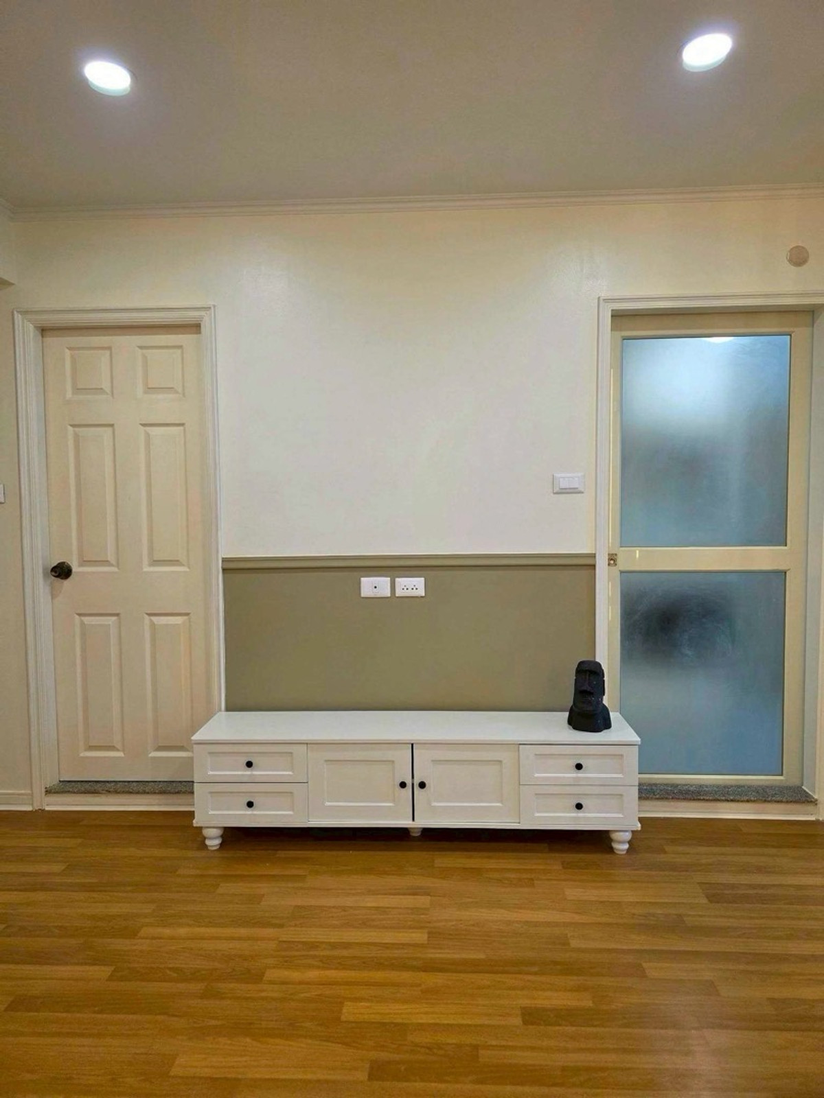 ขายคอนโดท่าพระ ตลาดพลู วุฒากาศ : 💙@condocurator 💙 ขาย Lumpini Place Ratchada - Thapra รีโนเวทใหม่ วิวสระว่ายน้ำ [PM4805]