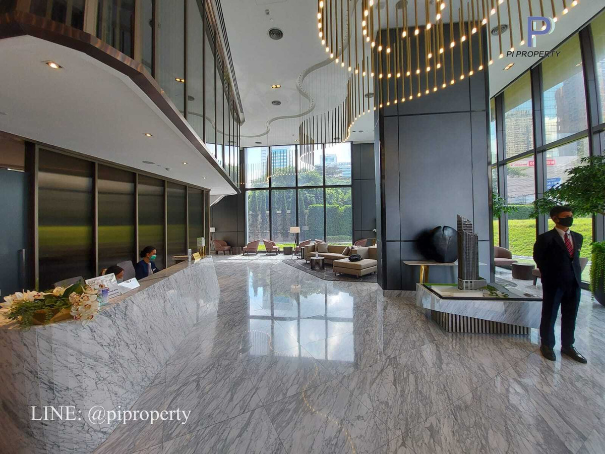 ขายคอนโดพระราม 9 เพชรบุรีตัดใหม่ RCA : ขายห้องชุด 1 ห้องนอนวิวสวย ในโครงการ THE ESSE at SINGHA COMPLEX สถานีรถไฟฟ้า MRT เพชรบุรี 0 เมตร ย่านอ่าวสเก - พระราม 9