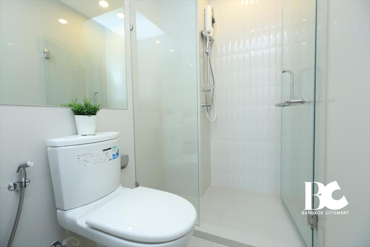 ให้เช่าคอนโดพระราม 9 เพชรบุรีตัดใหม่ RCA : 🔥 Hot Deal 1 bedroom for rent at Life asoke 🔥