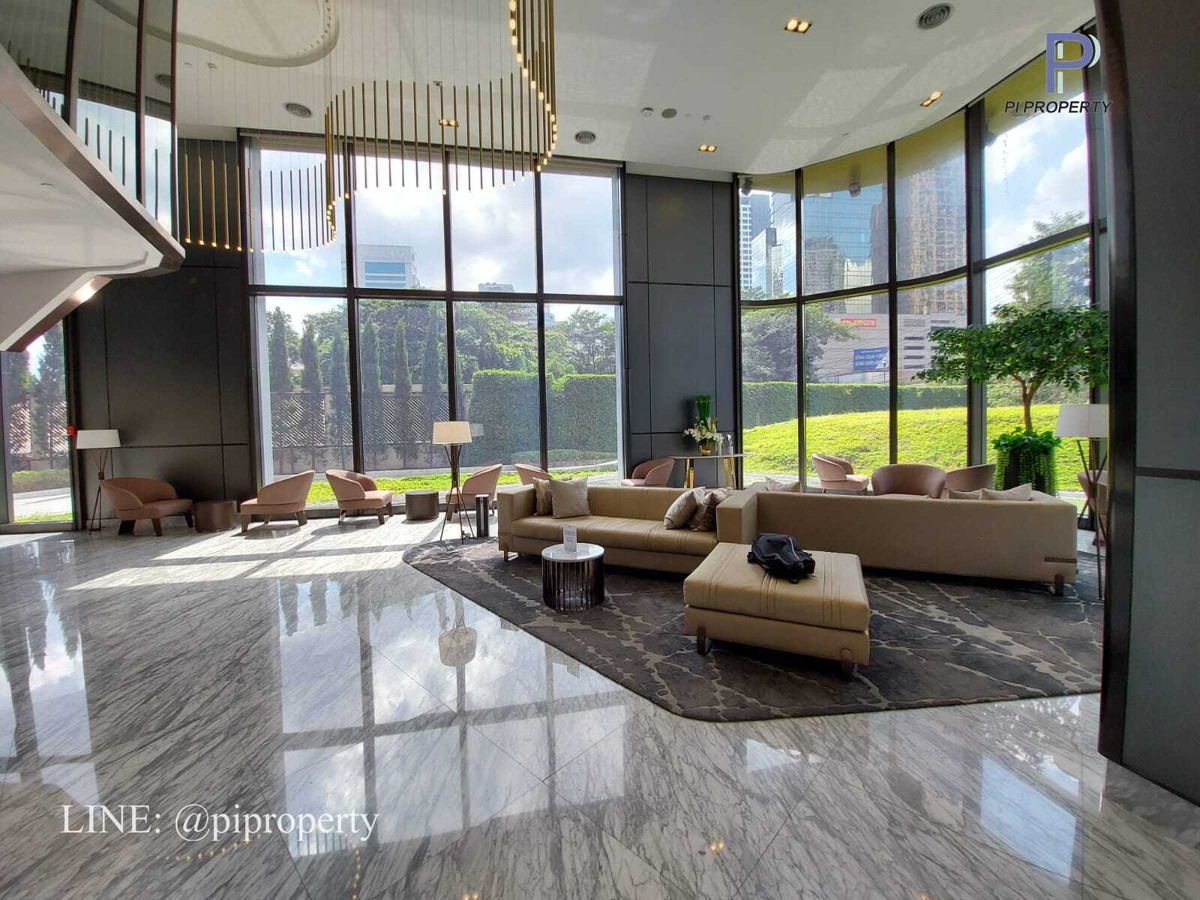 ขายคอนโดพระราม 9 เพชรบุรีตัดใหม่ RCA : ขายห้องชุด 1 ห้องนอนวิวสวย ในโครงการ THE ESSE at SINGHA COMPLEX สถานีรถไฟฟ้า MRT เพชรบุรี 0 เมตร ย่านอ่าวสเก - พระราม 9