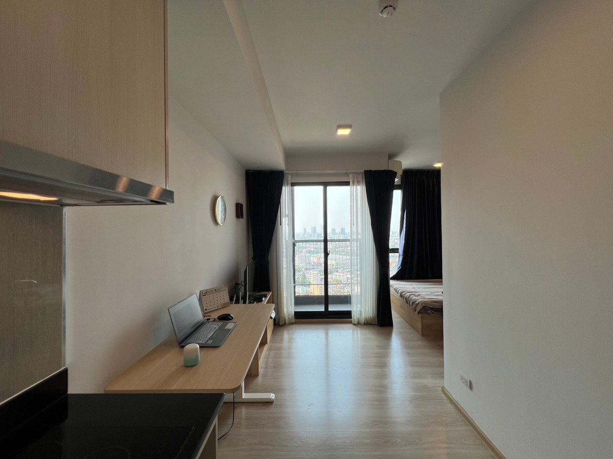 For RentCondoRattanathibet, Sanambinna : Room for rent in good condition, 31st floor, better view than this is hard to find.