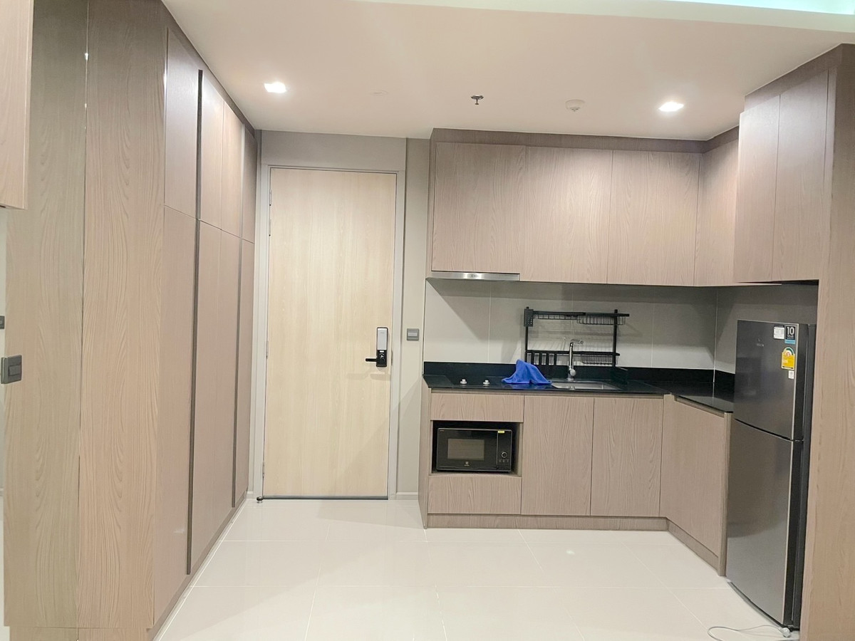 For SaleCondoSapankwai,Jatujak : 🔥 Urgent sale 🔥 Special layout, only one room per floor, cheapest, beautiful, wide room, selling many rooms Call : 0619824959 Line ID : elegant.289