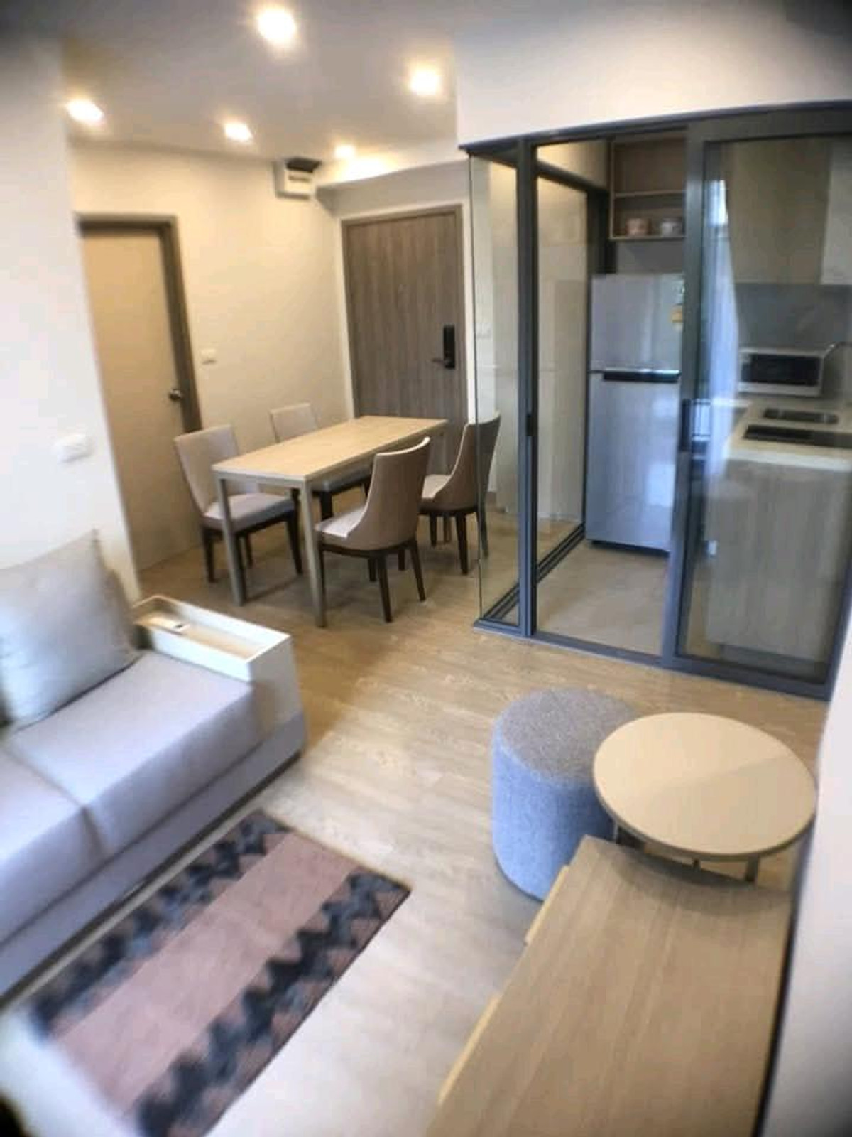 ให้เช่าคอนโดอ่อนนุช อุดมสุข : 2 ห้องนอน 2 ห้องน้ำ ซอยปรีดีพนมยงค์ 2 ถนนสุขุมวิท 71เดินประมาณ 12 นาที ถึง BTS Phra Khanong