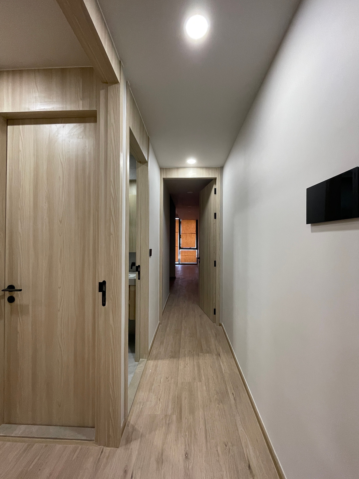 ขายคอนโดอารีย์ อนุสาวรีย์ : [ขายด่วน!] Penthouse ระดับ Rare Item ใจกลางอารีย์ @Aritier Ari | 99 ตร.ม. ที่จอดรถ 150% สัมผัสชีวิตเหนือระดับบนทำเลศักยภาพ "อารีย์สัมพันธ์ 7" ในราคาที่คุ้มค่าที่สุด!