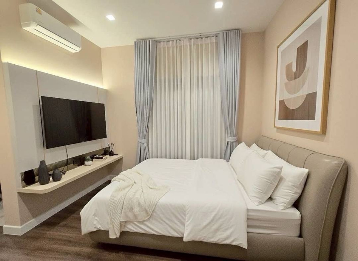 ให้เช่าบ้านบางนา แบริ่ง ลาซาล : 位于 Bangkok Boulevard Bangna KM.5
主干道优越位置，靠近会所，环境安静私密，居住品质极佳。