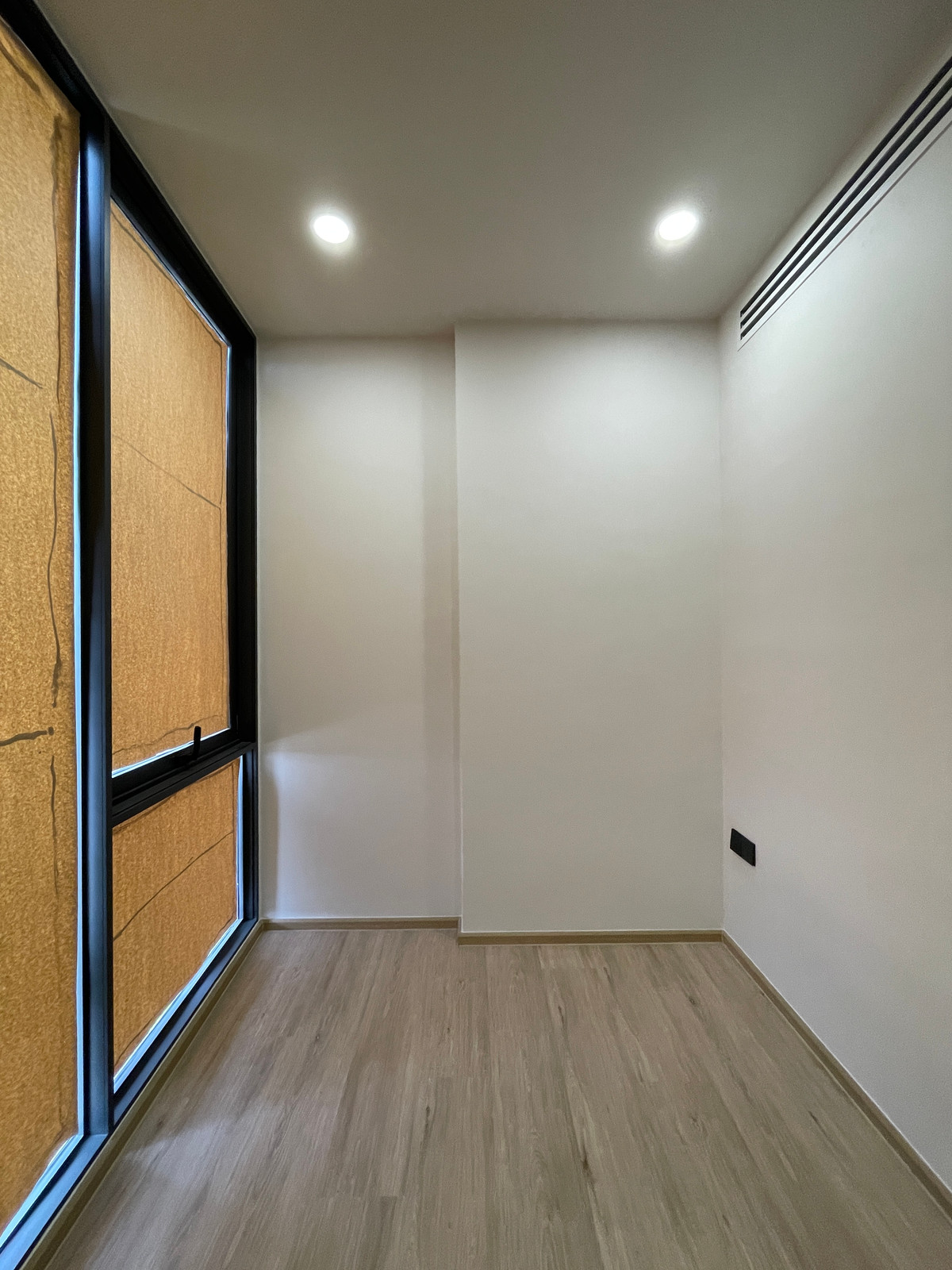 ขายคอนโดอารีย์ อนุสาวรีย์ : [ขายด่วน!] Penthouse ระดับ Rare Item ใจกลางอารีย์ @Aritier Ari | 99 ตร.ม. ที่จอดรถ 150% สัมผัสชีวิตเหนือระดับบนทำเลศักยภาพ "อารีย์สัมพันธ์ 7" ในราคาที่คุ้มค่าที่สุด!