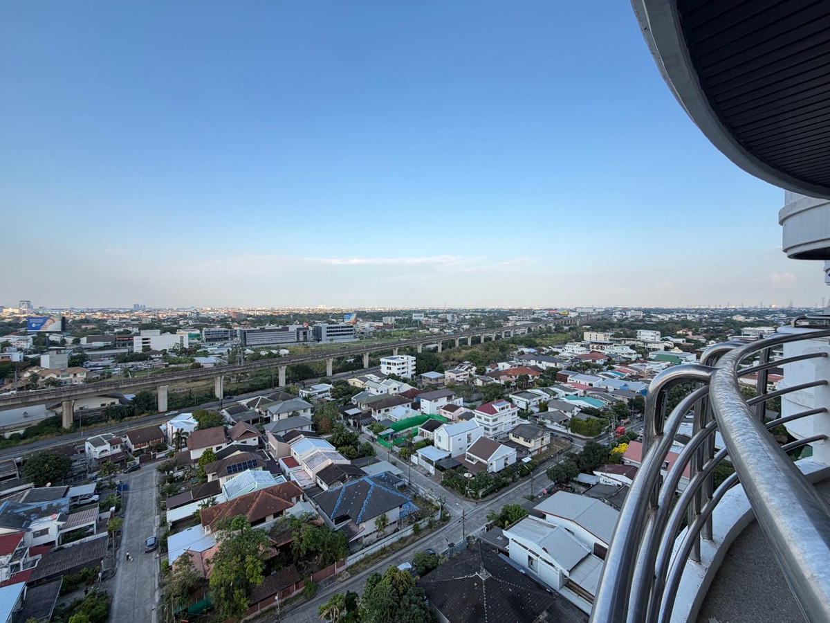 ขายคอนโดพัฒนาการ ศรีนครินทร์ : ฟลอร่าวิลล์ พัฒนาการ คอนโดห้องมุม 122 ตร.ม. ราคาไม่ถึง 6 ล้าน ในกรุงเทพ…ยังมีอยู่จริง