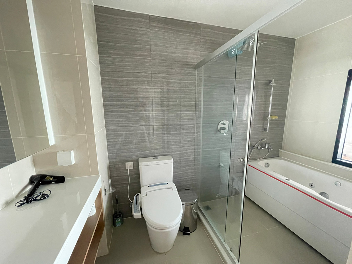 For SaleCondoSriracha Laem Chabang Ban Bueng : For Sale  Condo Knightsbridge The Ocean Sriracha (S03-0914) 