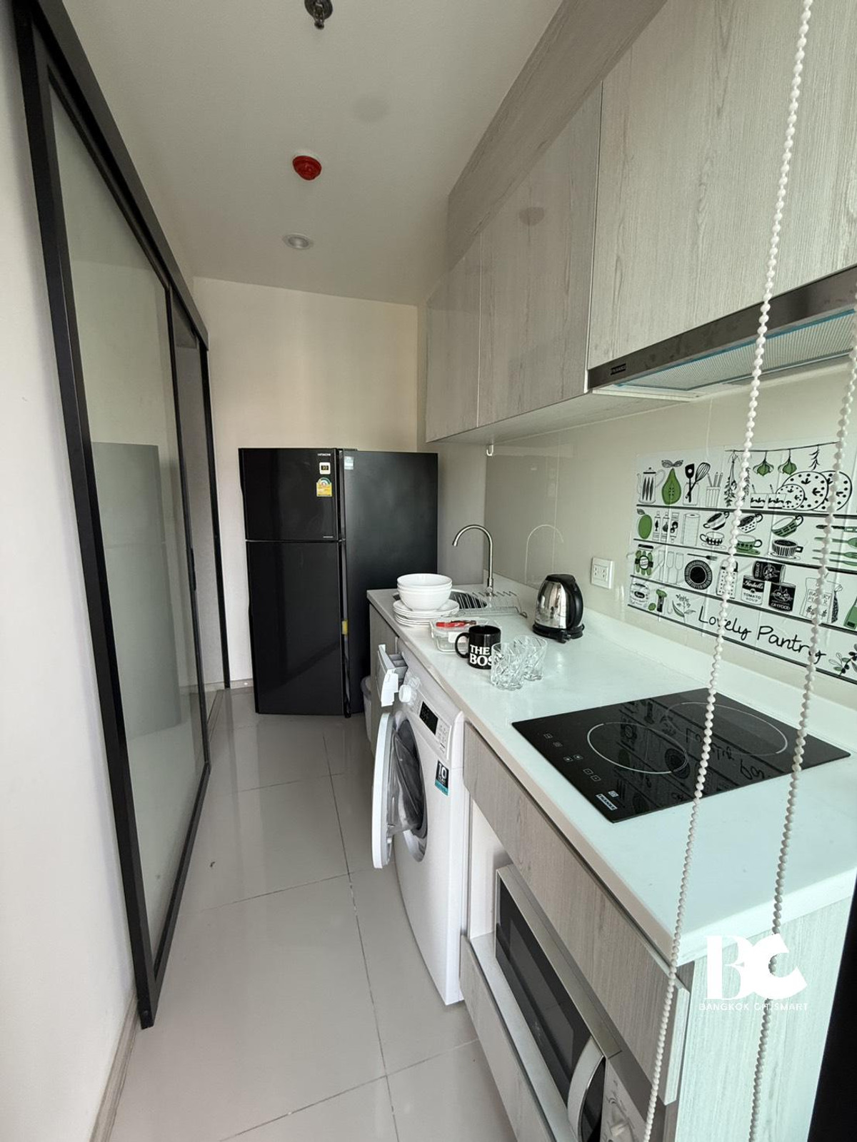 ให้เช่าคอนโดพระราม 9 เพชรบุรีตัดใหม่ RCA : 🔥 Hot Deal 1 bedroom for rent at Life asoke 🔥