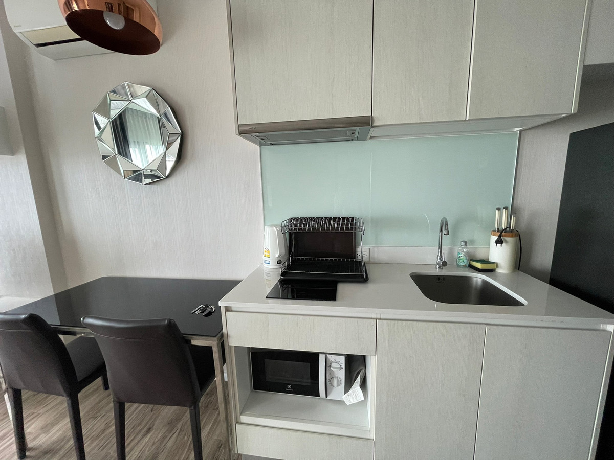 For SaleCondoSriracha Laem Chabang Ban Bueng : For Sale  Condo Knightsbridge The Ocean Sriracha (S03-0914) 