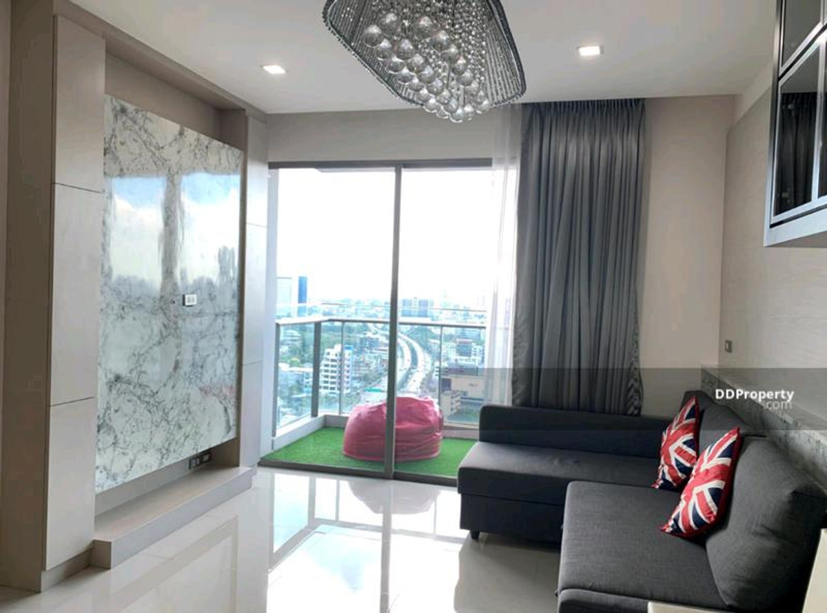 ให้เช่าคอนโดพระราม 3 สาธุประดิษฐ์ : 🍒 คอนโดวิวแม่น้ำเจ้าพระยา ปล่อยเช่าพร้อมอยู่
ใกล้ BRT สะพานพระราม 9 — เดินทางสะดวกมาก