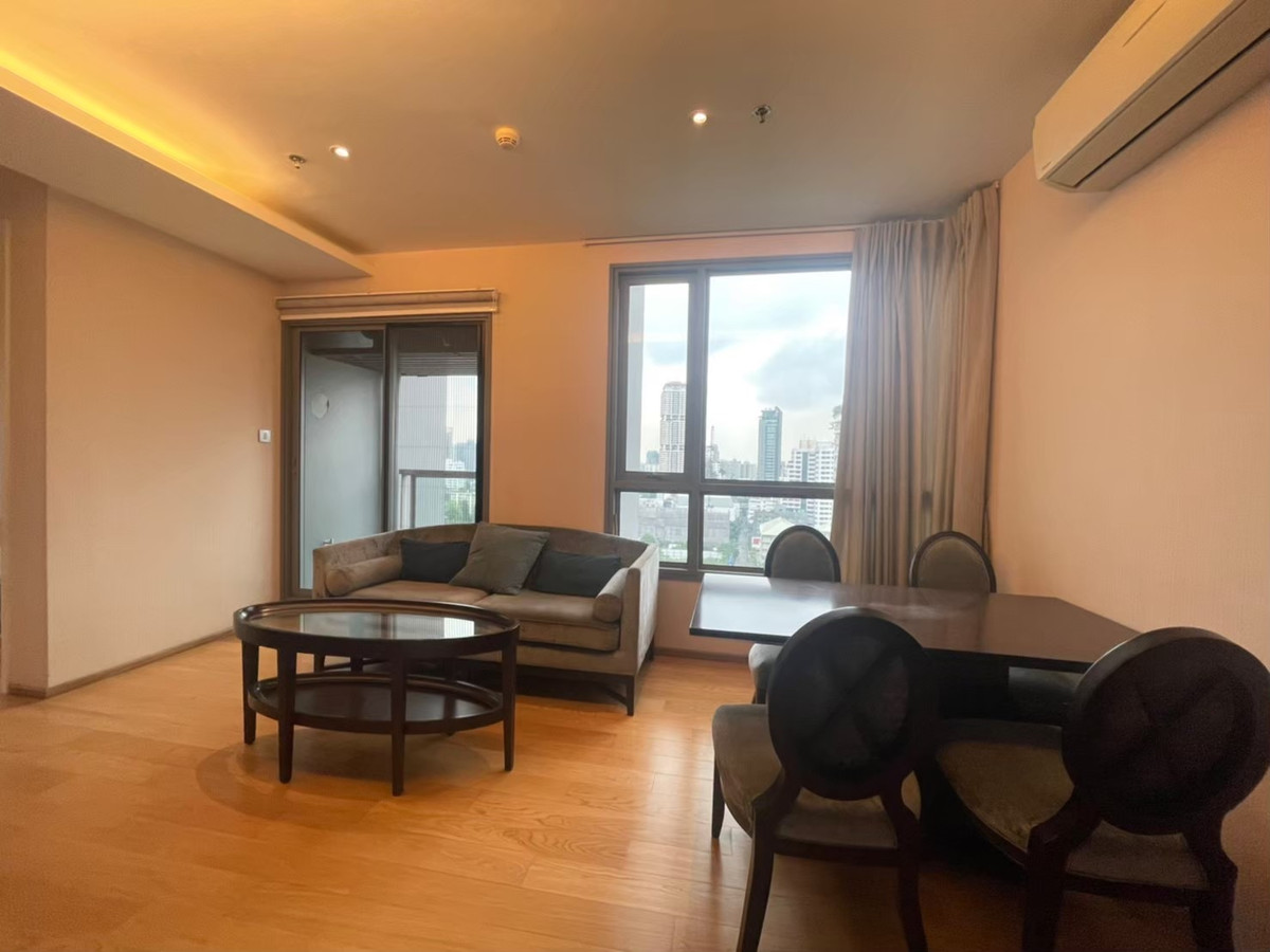 ขายคอนโดสุขุมวิท อโศก ทองหล่อ : H Sukhumvit 43 / ห้องสวยชั้นสูง วิวโล่ง ย่านพร้อมพงษ์ / 2 ห้องนอน 57 ตร.ม. โทร 0937890899