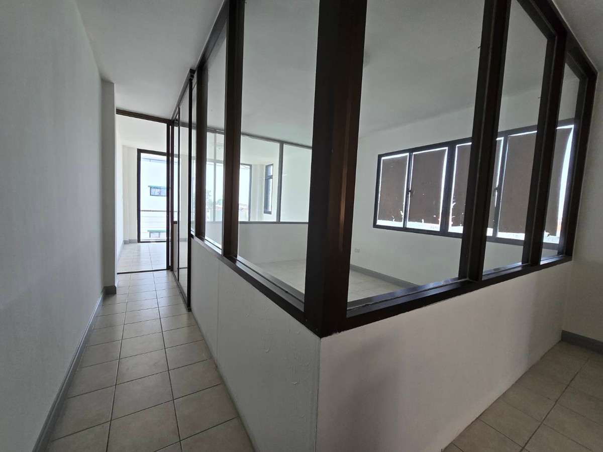 ขายอาคารพาณิชย์นวมินทร์ รามอินทรา :  อาคารพาณิชย์ เดอะวิลเลจ ปัญญา-อินทรา The Village Panya-Intra รีโนเวทใหม่ ใกล้ซาฟารีเวิลด์