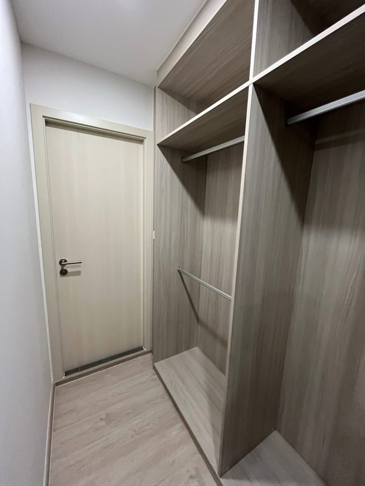 For RentCondoSamut Prakan,Samrong : Origin wire for rent