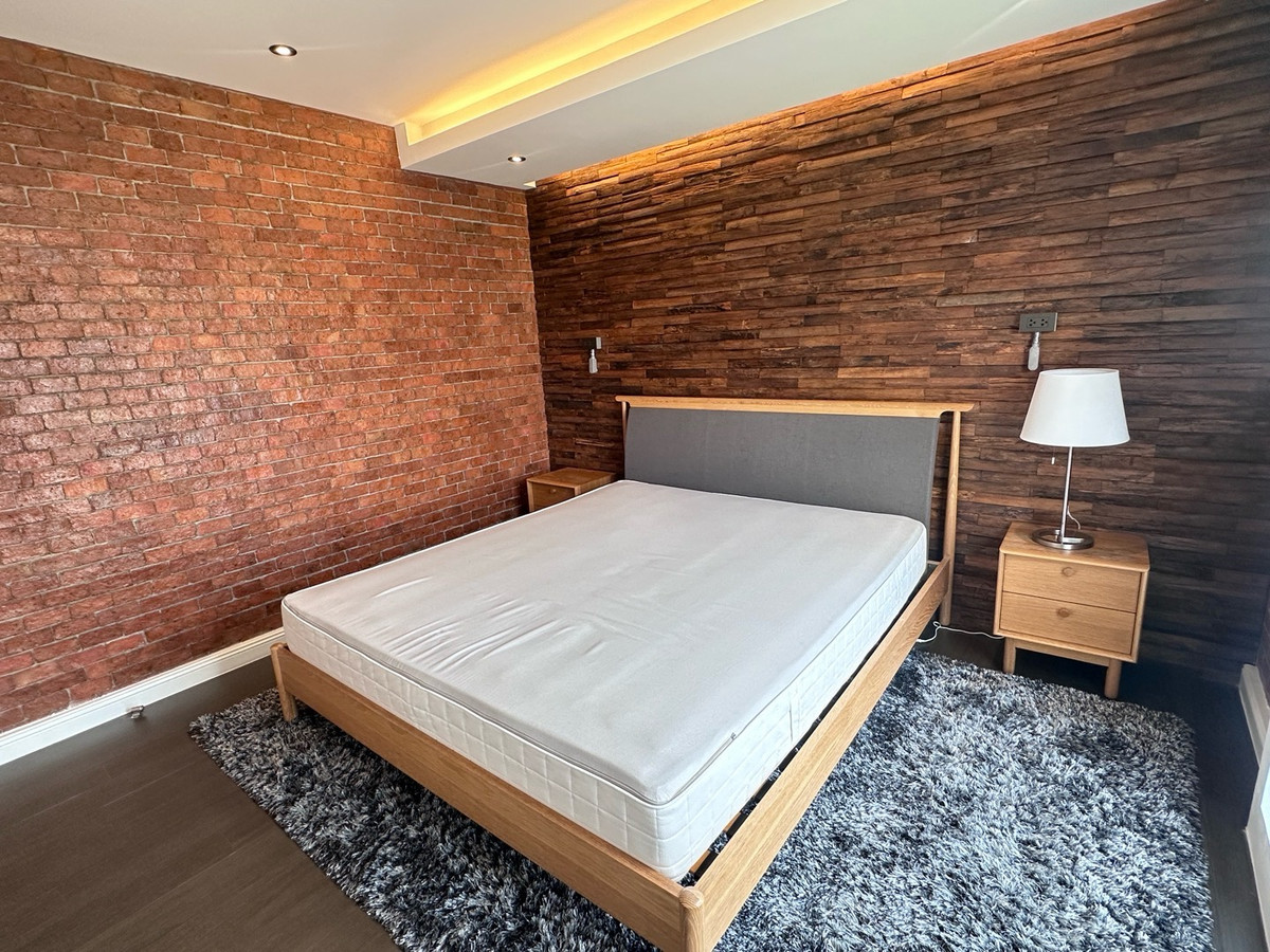 For SaleCondoOnnut, Udomsuk : 4 bedrooms for sale, price 25.7 MB, pets allowed. 
Call 0808144488