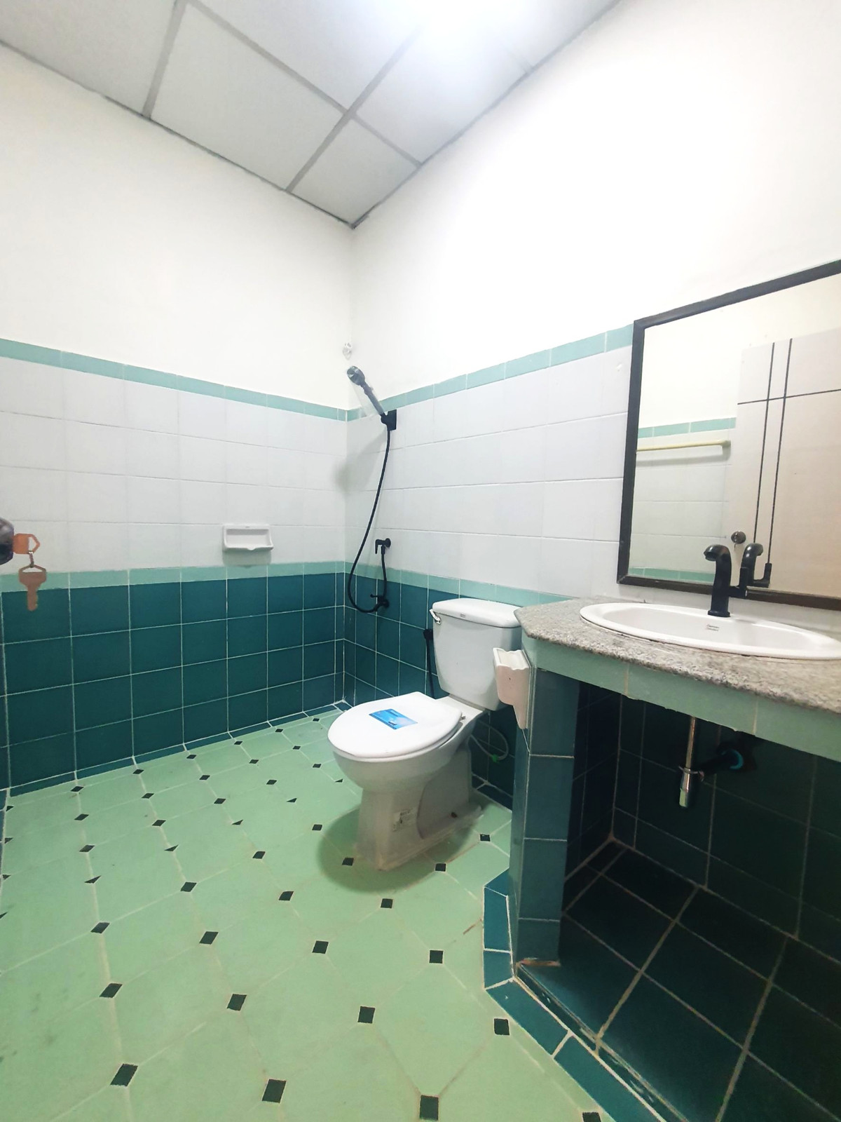 ขายทาวน์โฮมมีนบุรี-ร่มเกล้า : ขายทาวน์เฮ้าส์ หมู่บ้านรุ่งกิจวิลล่า11 รีโนเวทใหม่ทั้งหลัง ราคาถูก ฟรีโอน !  