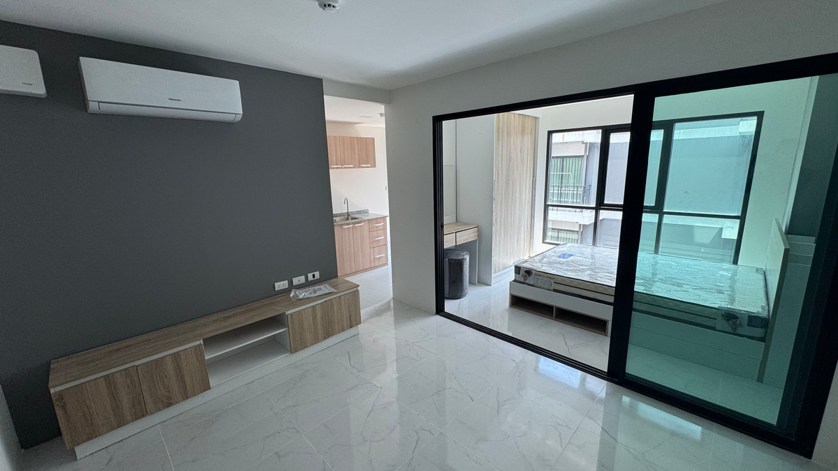 For RentCondoChaengwatana, Muangthong : Condo for rent, ready to move in immediately, The Midtown Chaengwattana, 30 sq m., furniture + electrical appliances can be selected. Line @bzprOperty