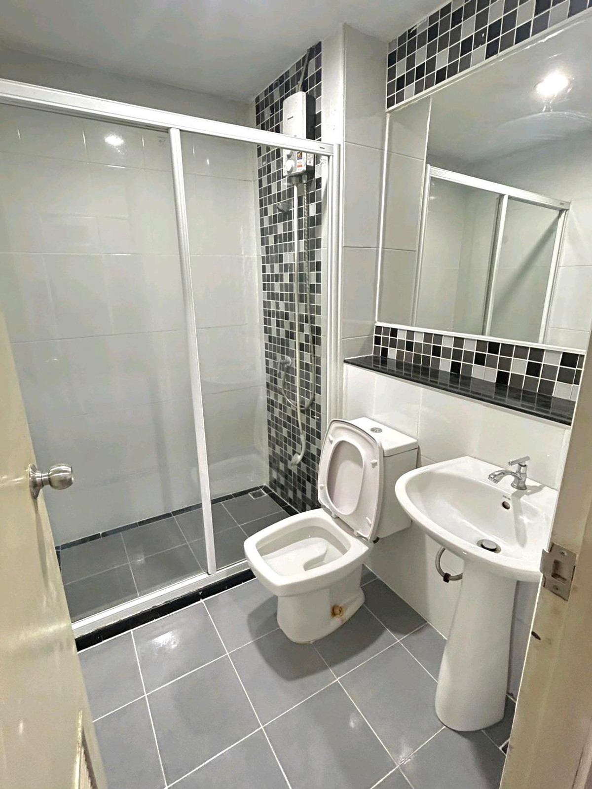 For RentCondoOnnut, Udomsuk : Condo for rent Sukhumvit near BTS Bang Chak 7,000 per month