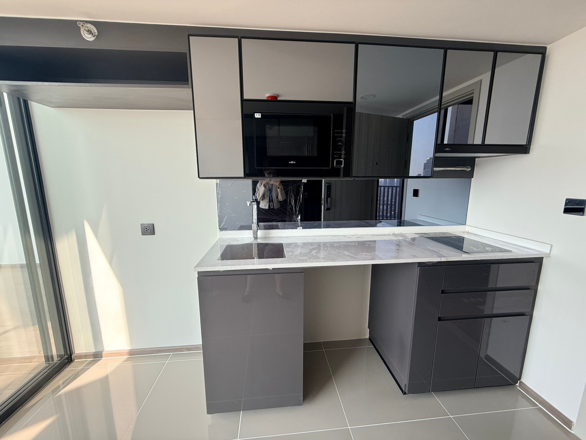 ให้เช่าคอนโดสยาม จุฬา สามย่าน : 🔥𝐑𝐞𝐧𝐭🔥 PARK ORIGIN CHULA-SAMYAN 🏢 2 ห้องนอน ขนาด 84 ตร.ม. 💰ราคา 70,000 บาท/เดือน* ใกล้ MRTสามย่านและหัวลำโพง