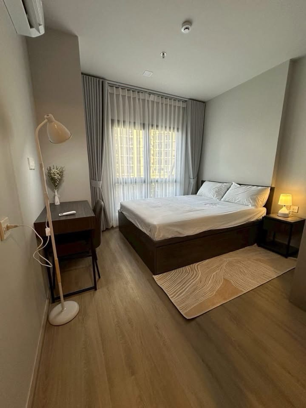 For RentCondoLadprao, Central Ladprao : Rent 24,000 baht / month (including common fees)