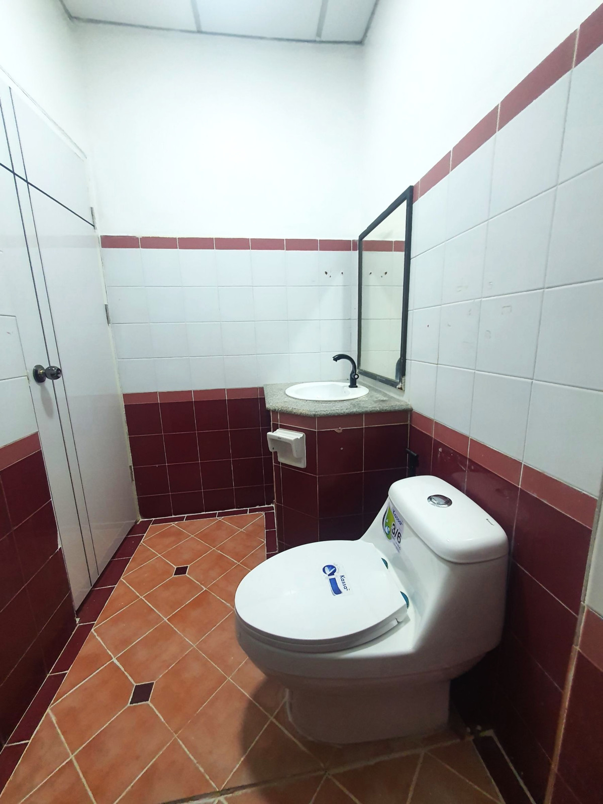 ขายทาวน์โฮมมีนบุรี-ร่มเกล้า : ขายทาวน์เฮ้าส์ หมู่บ้านรุ่งกิจวิลล่า11 รีโนเวทใหม่ทั้งหลัง ราคาถูก ฟรีโอน !  