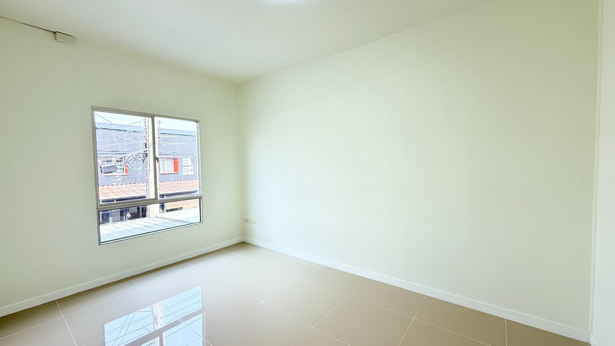 ขายทาวน์โฮมปทุมธานี รังสิต ธรรมศาสตร์ : ขายทาวน์เฮาส์ 2 ชั้น หมู่บ้านพฤกษา 64/2 คลอง 3 แต่งสวย Minimal