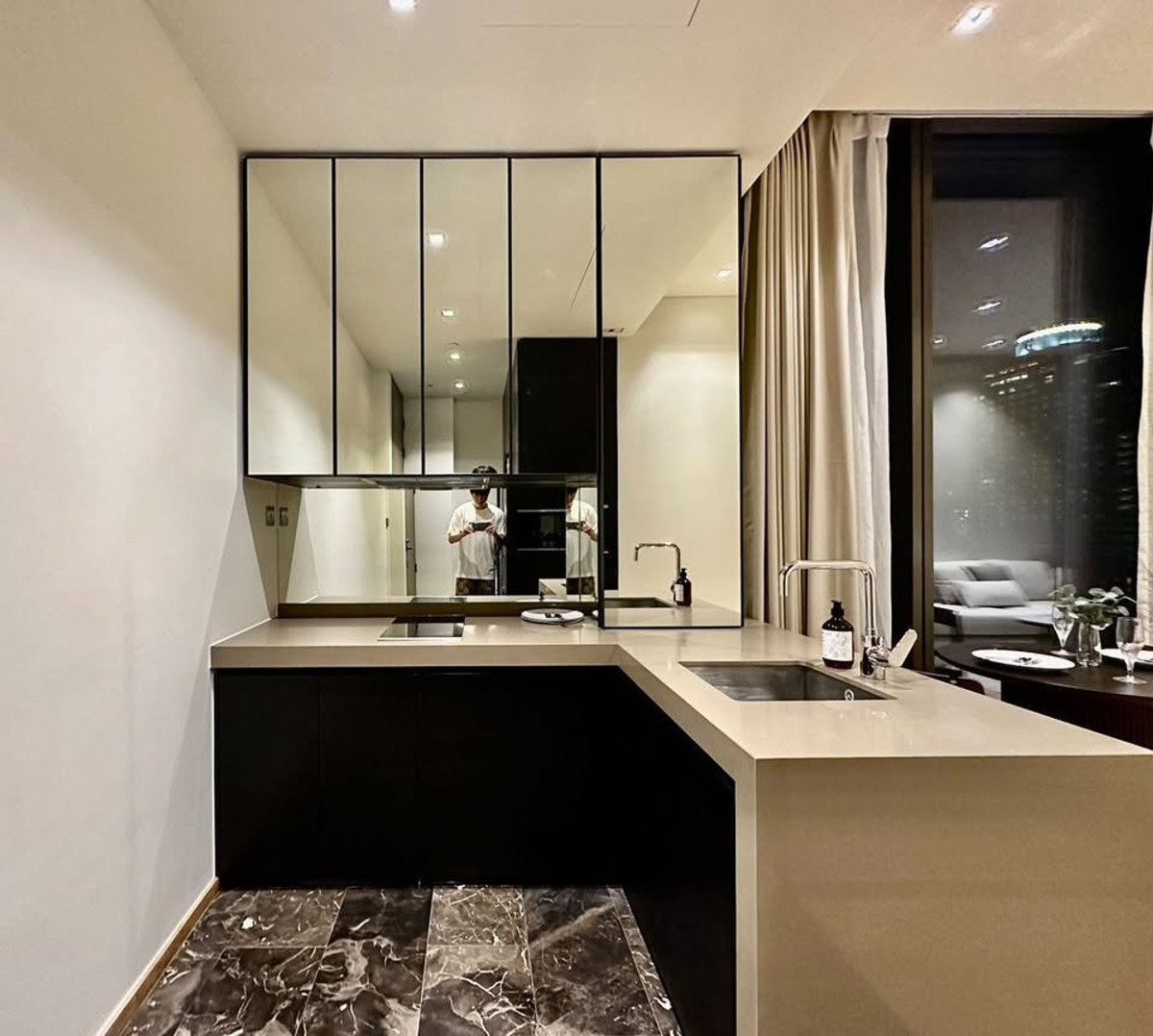 คอนโดวิทยุ ชิดลม หลังสวน : ขาย/เช่า คอนโด 28 Chidlom คอนโดหรูใกล้รถไฟฟ้า BTS ชิดลม