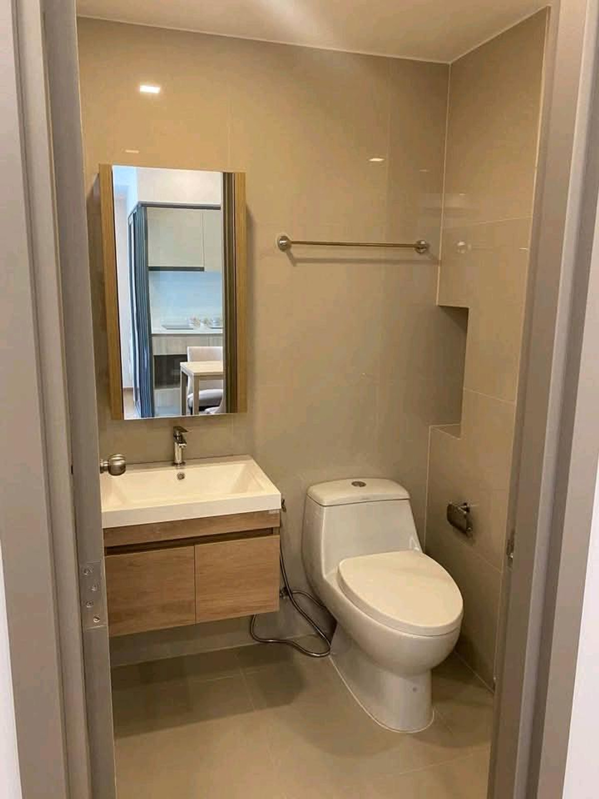 ให้เช่าคอนโดอ่อนนุช อุดมสุข : 2 ห้องนอน 2 ห้องน้ำ ซอยปรีดีพนมยงค์ 2 ถนนสุขุมวิท 71เดินประมาณ 12 นาที ถึง BTS Phra Khanong