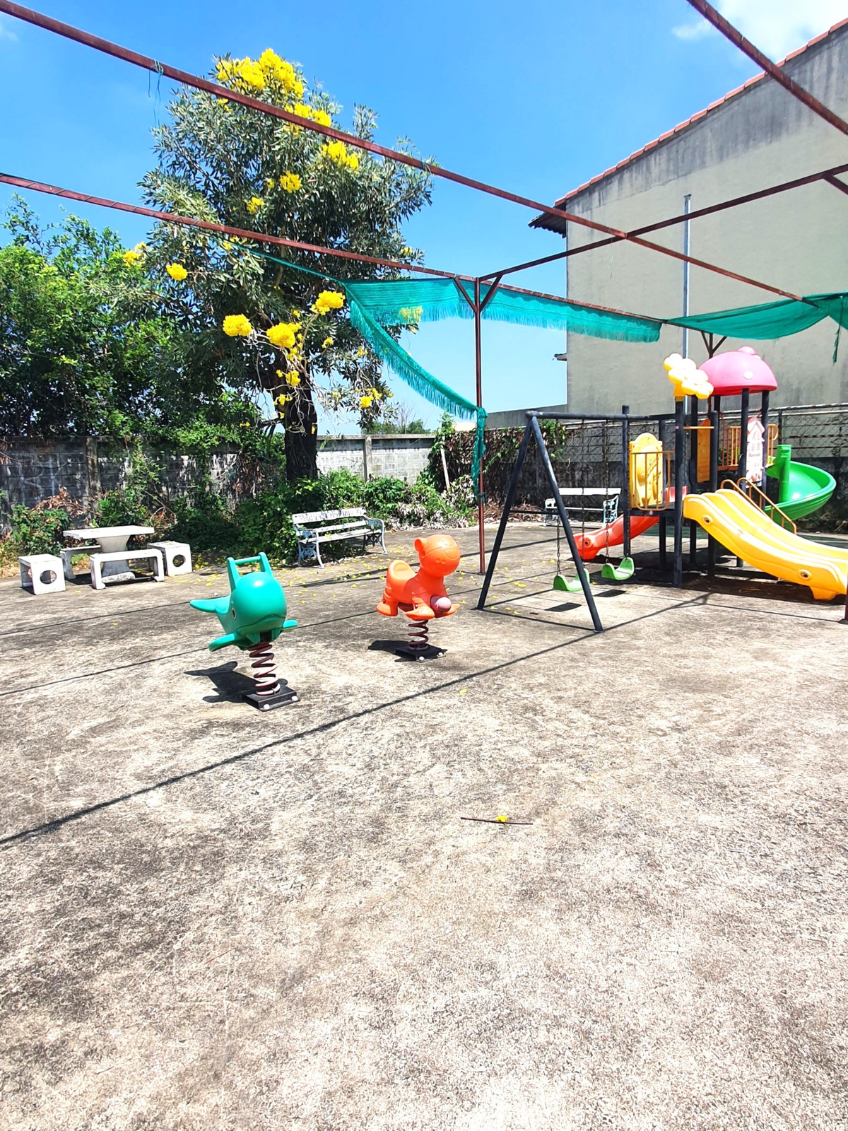 ขายทาวน์โฮมมีนบุรี-ร่มเกล้า : ขายทาวน์เฮ้าส์ หมู่บ้านรุ่งกิจวิลล่า11 รีโนเวทใหม่ทั้งหลัง ราคาถูก ฟรีโอน !  